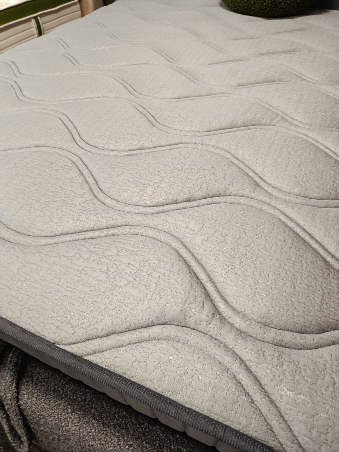 Firm spring mattress with gray fabric. Sizes: 80 x 200, 90 x 200, 120 x 200, 140 x 200, 160 x 200, 180 x 200 cm. Mattresses