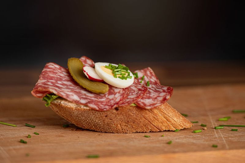 Canapés Italienische Salami spianata
