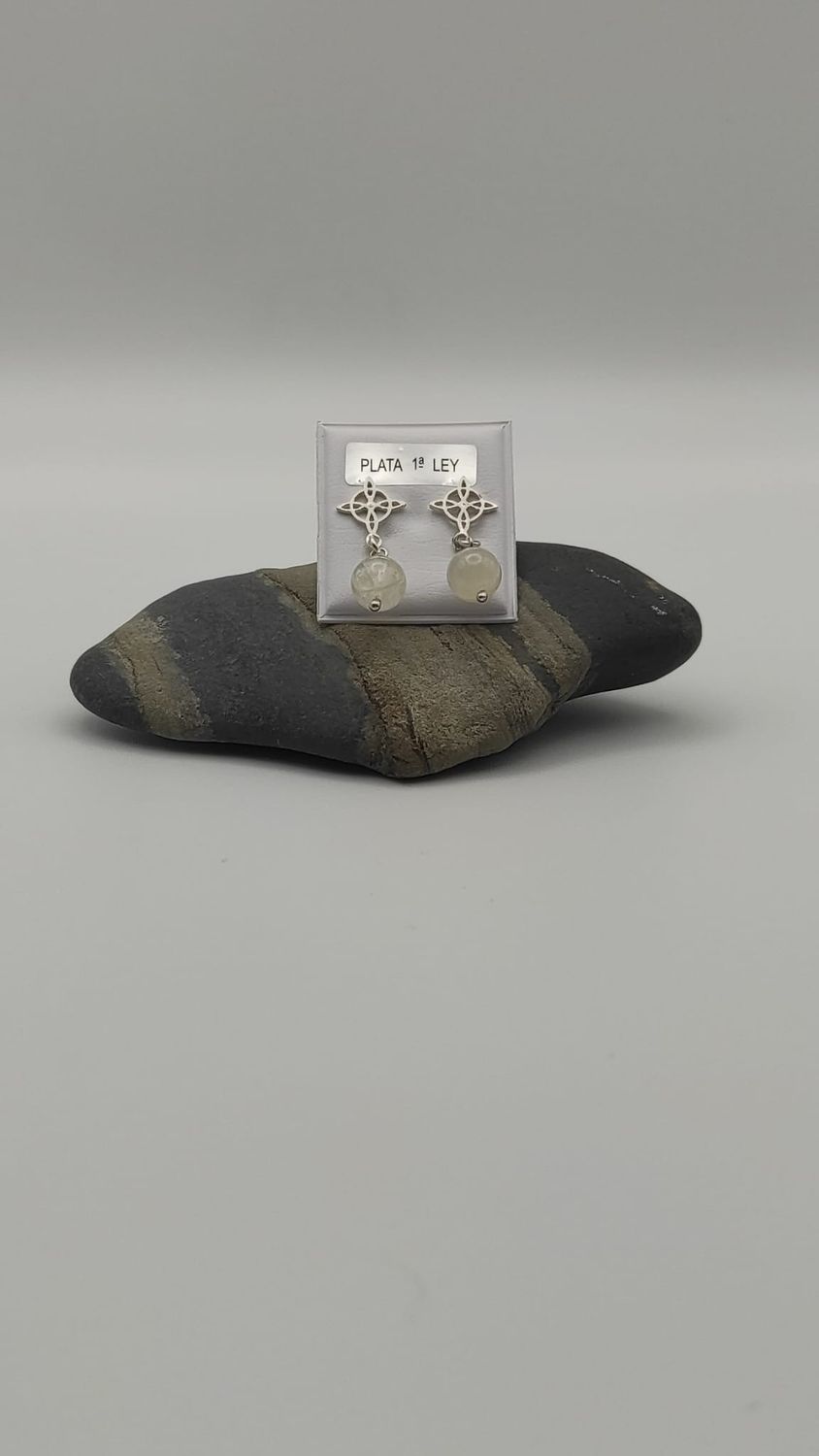 Pendientes Nudo de Brujas con Piedra Luna (plata de ley)