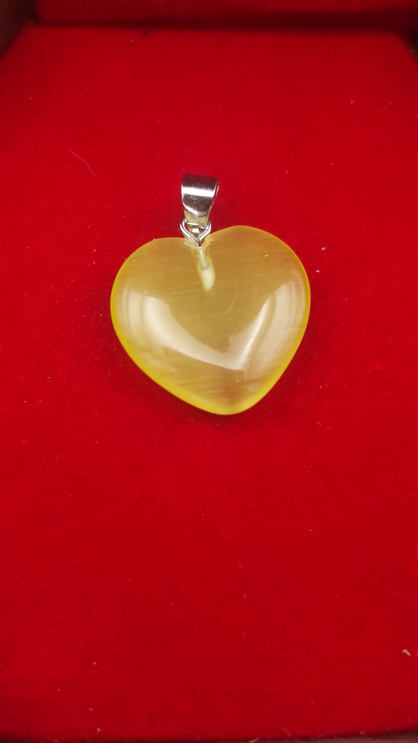 Colgante Corazón de Ojo de Gato Amarillo