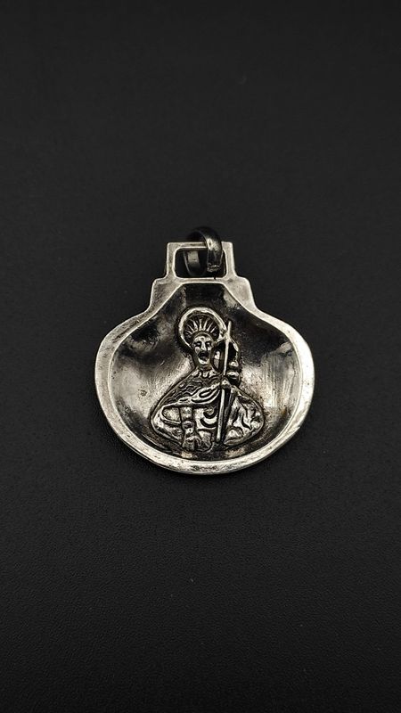 Medalla Concha de Santiago (metal)