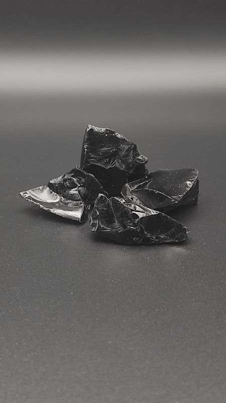 Obsidiana Negra (bruto)