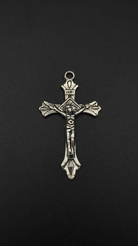 Medalla Cruz con Cristo (metal)