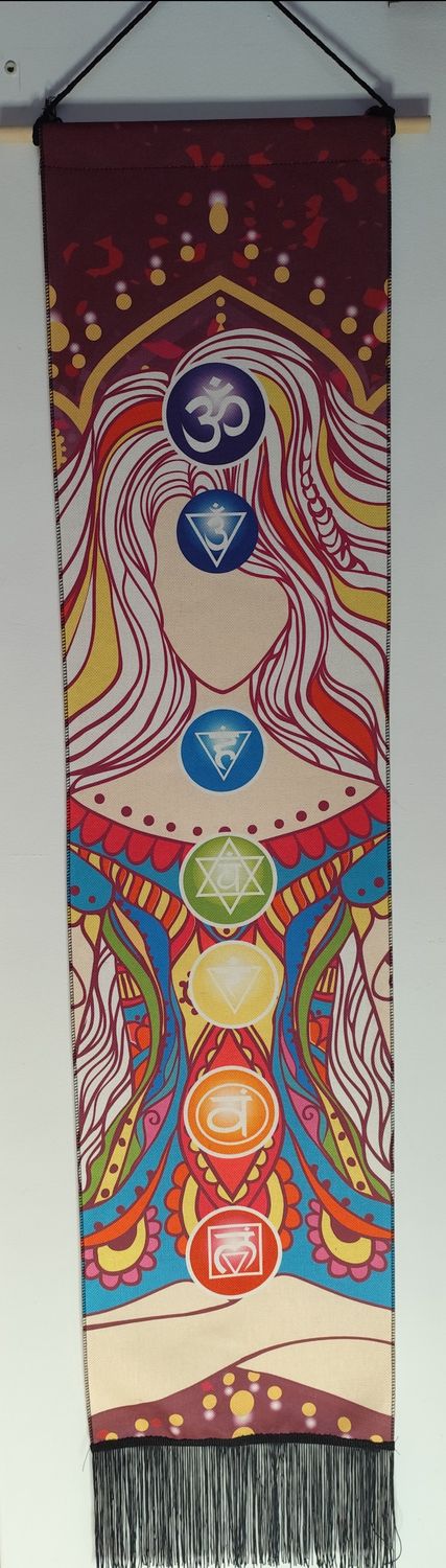 Tapiz pared mujer 7 chakras