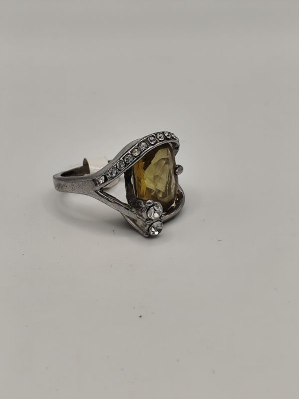Anillo vintage amarillo ( talla 19, solo 1 unidad)