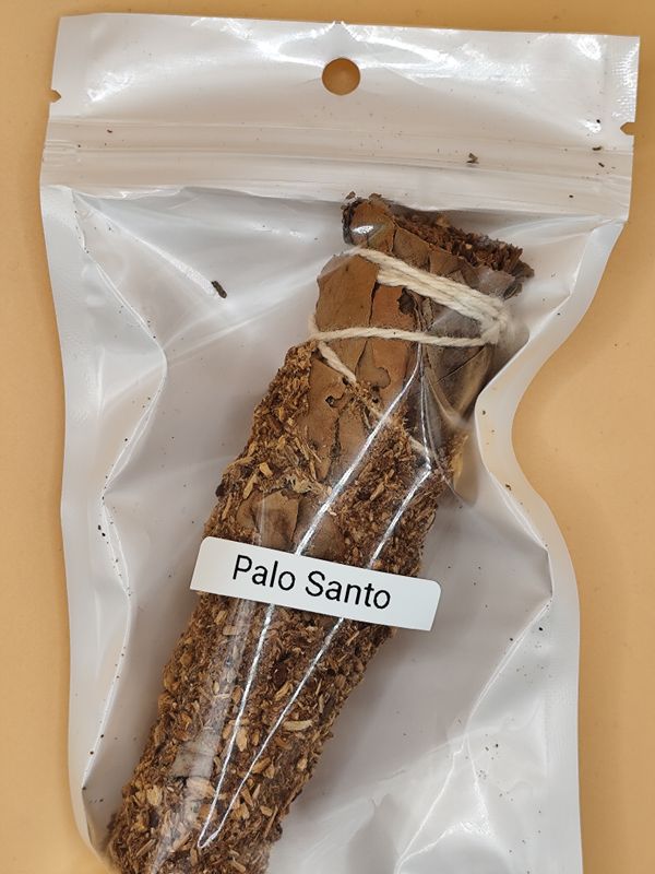 Atadillo de Palo Santo