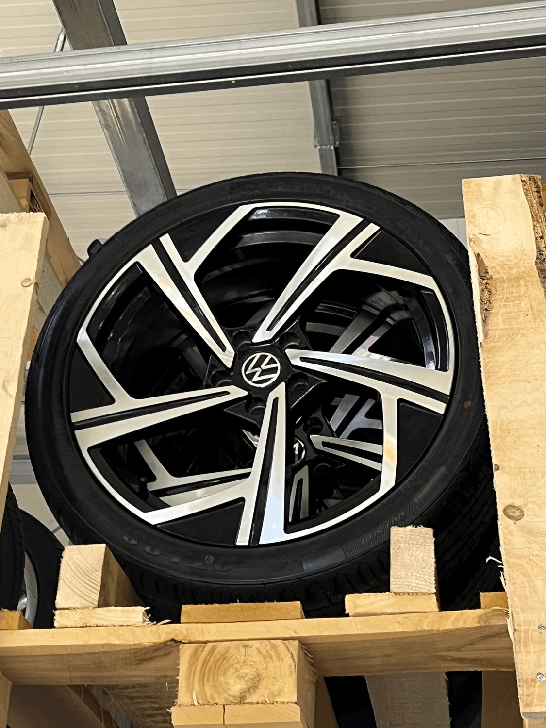 PLATIŠČA VW RS 22COL.