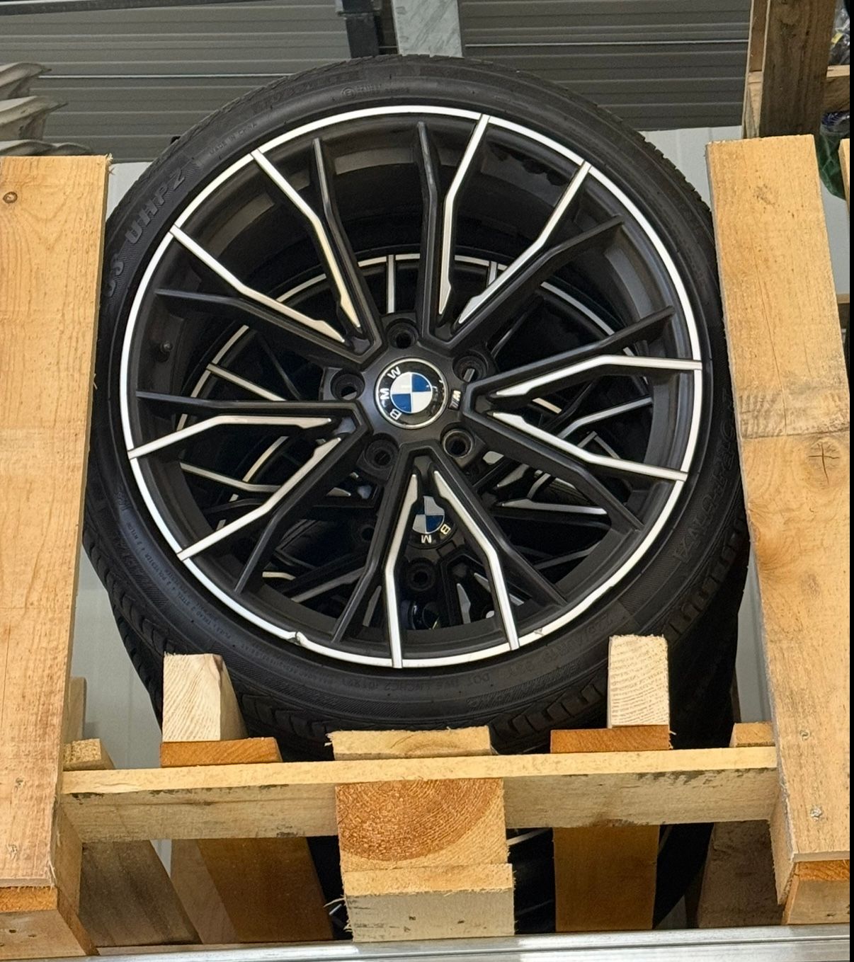 BMW 5 G30 PLATIŠČA 21COL