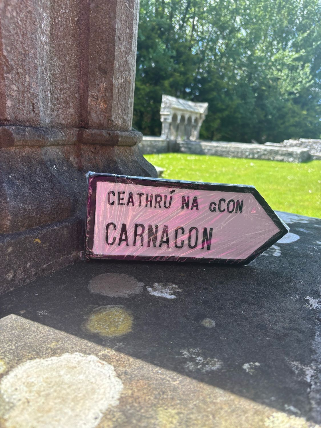Carnacon Road Sign