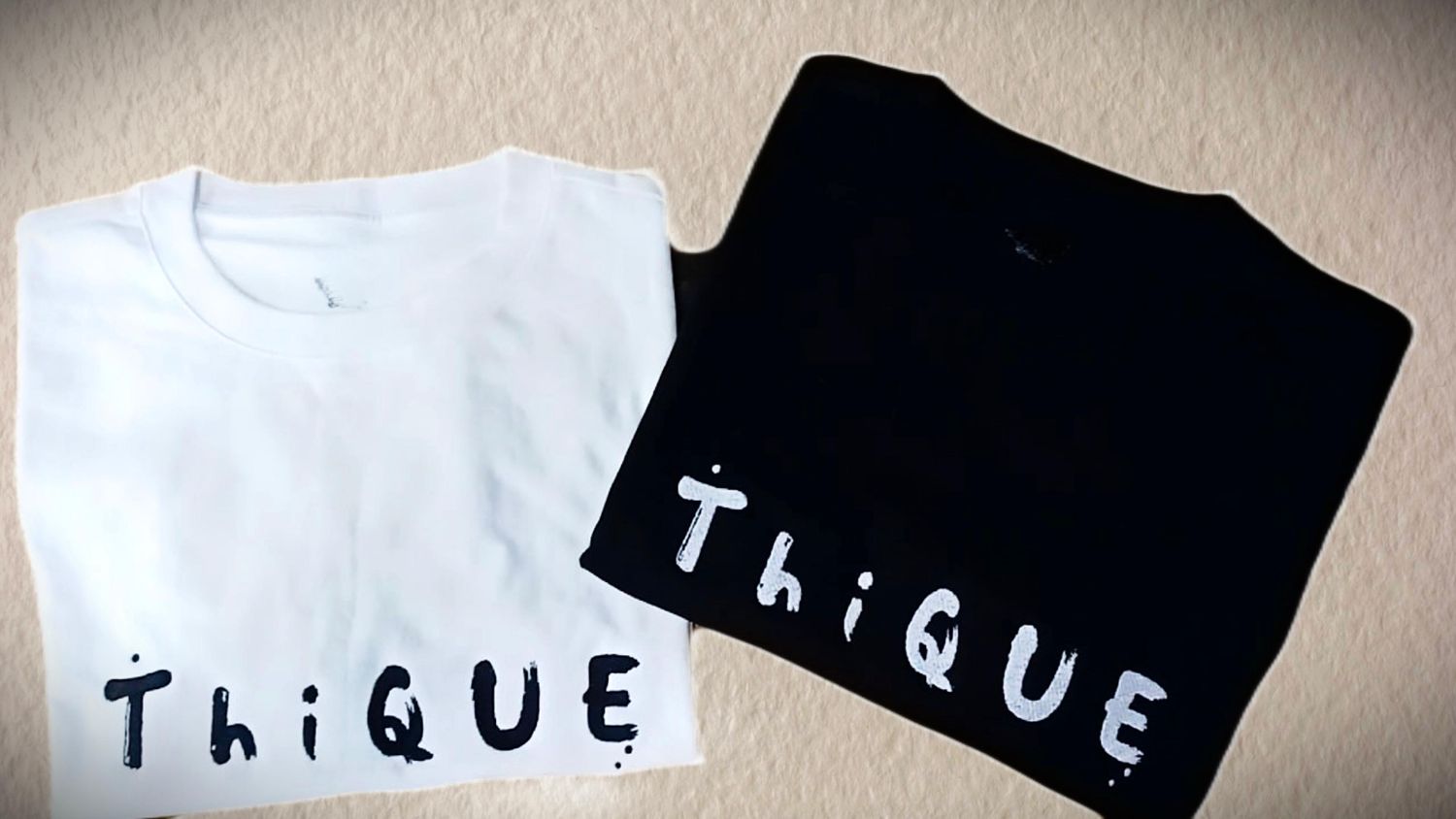 ThiQUE Tee !