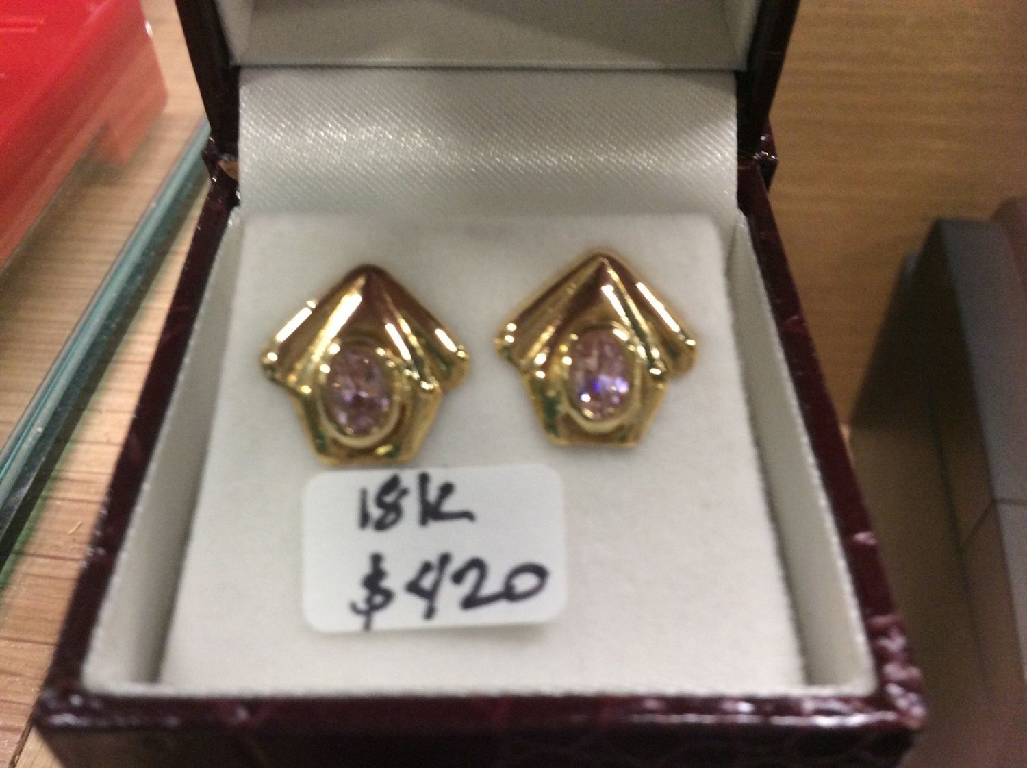 18k YG earrings pink stone