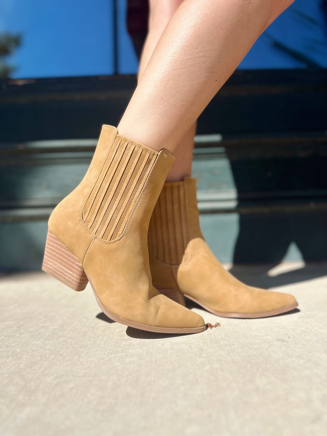 VIVICA CAMEL