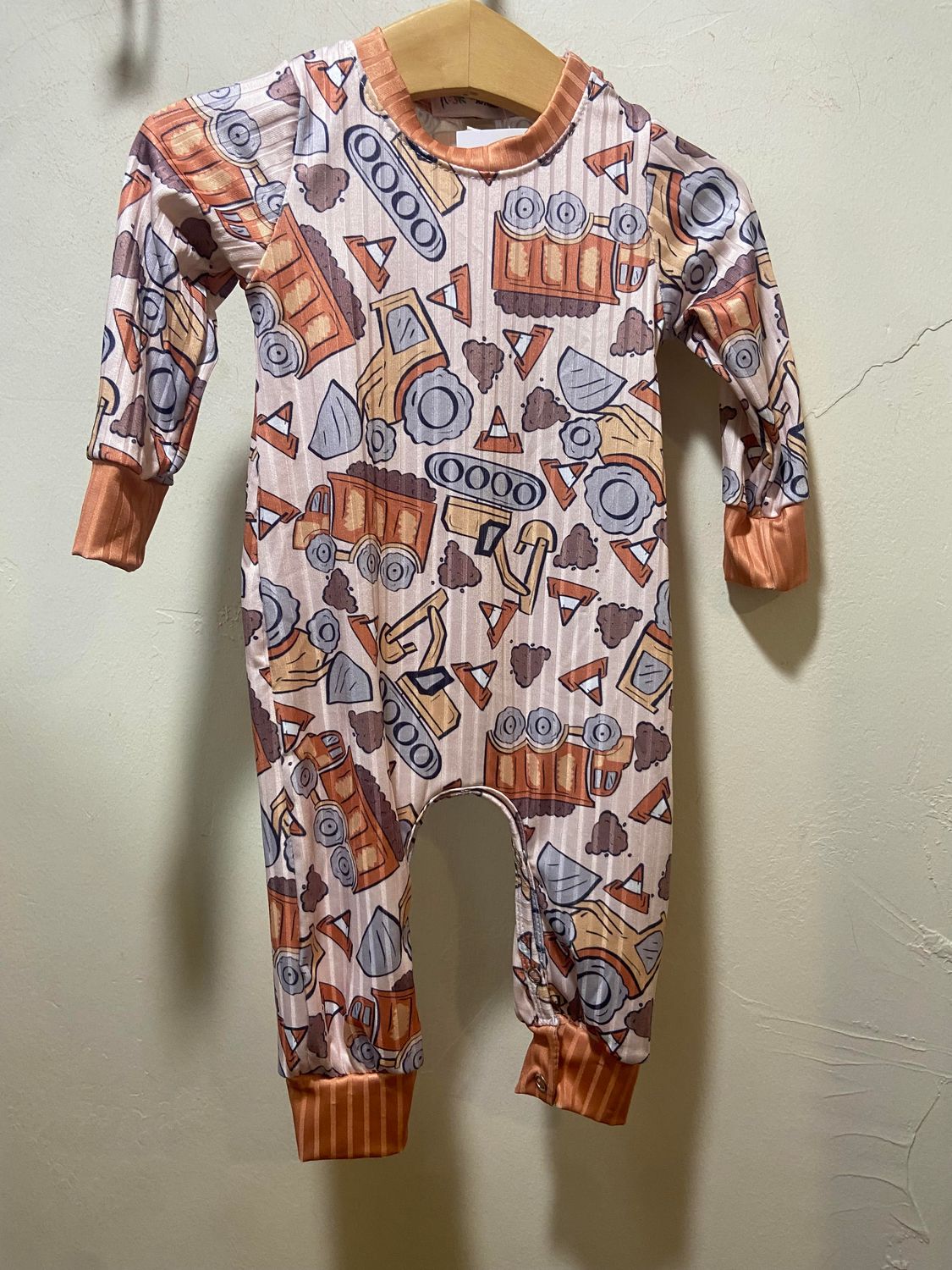 BULLDOZER ROMPER