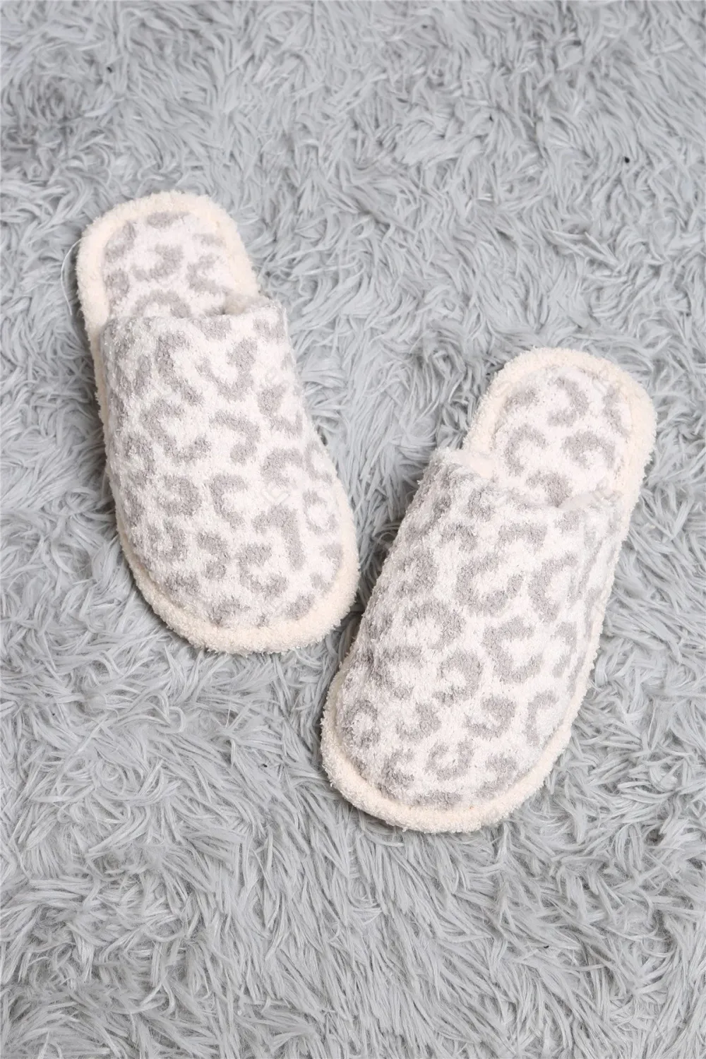 LEOPARD SLIPPERS