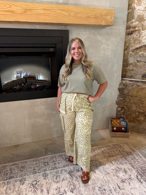 STRIPED CASUAL PANTS