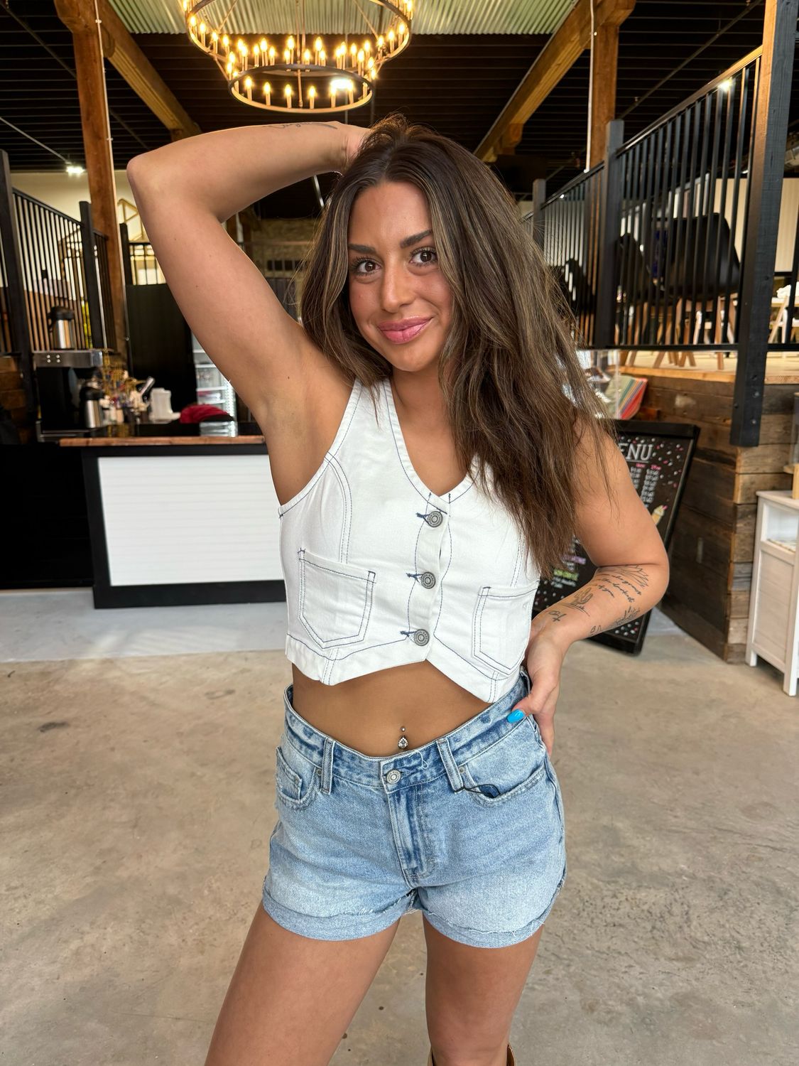 CROPPED FITTED VEST