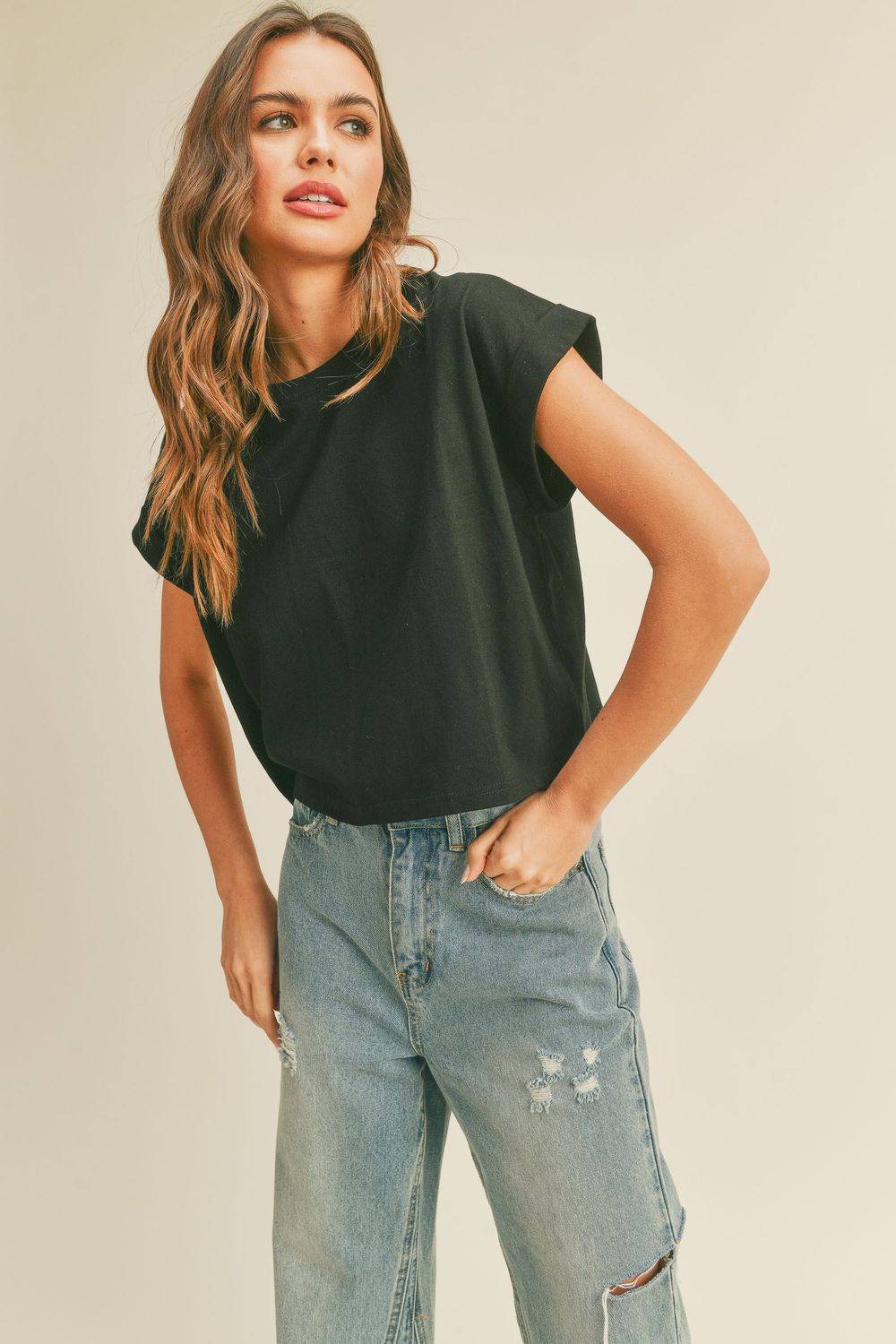 CUFFED SLEEVE TOP