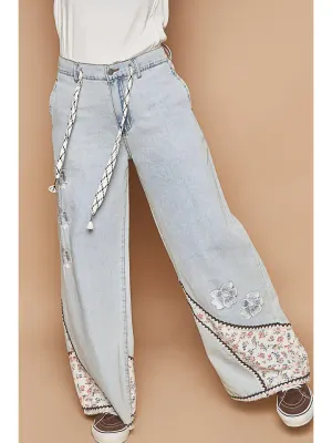 FLORAL PATCH CASUAL
