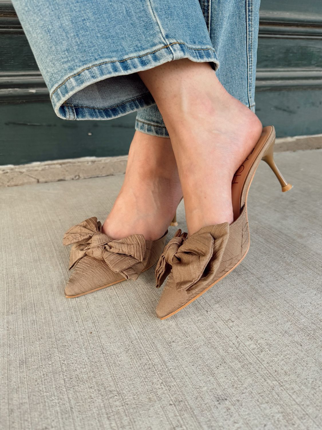GOLDIE HEEL