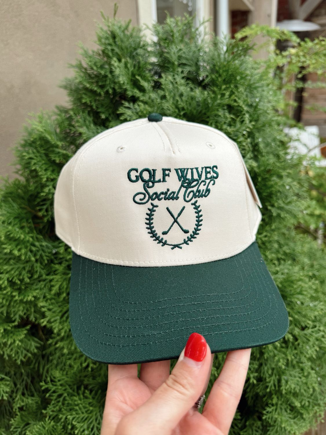 GOLF WIVES SOCIAL CLUB