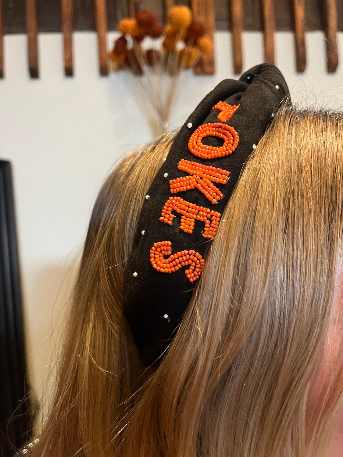 COLLEGIATE BEADED HEADBAND