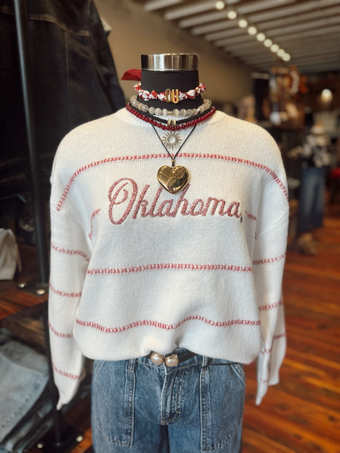 THREADED SCRIPT SWEATER OU