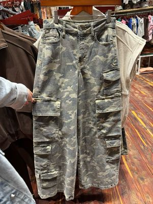 CAMO WIDE LEG CARGO