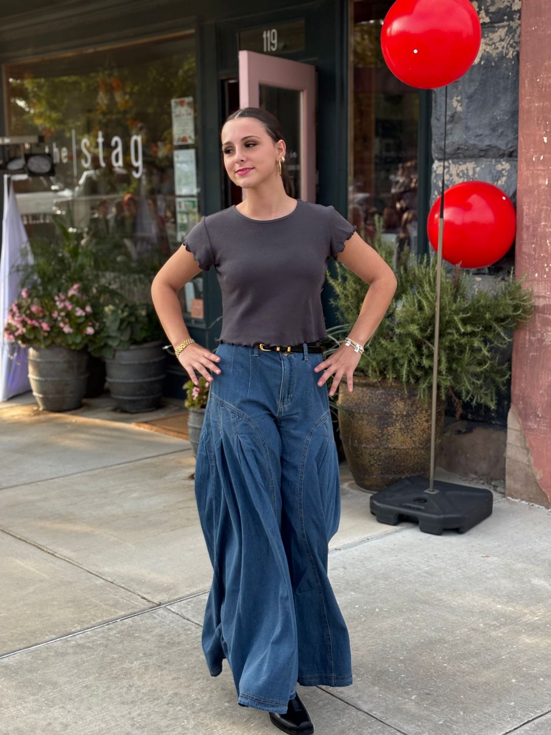 WIDE LEG JEANS