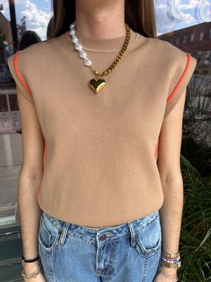 SLEEVELESS KNIT TOP