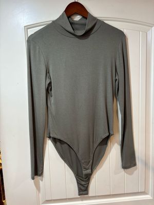Knitted Bodysuit olive