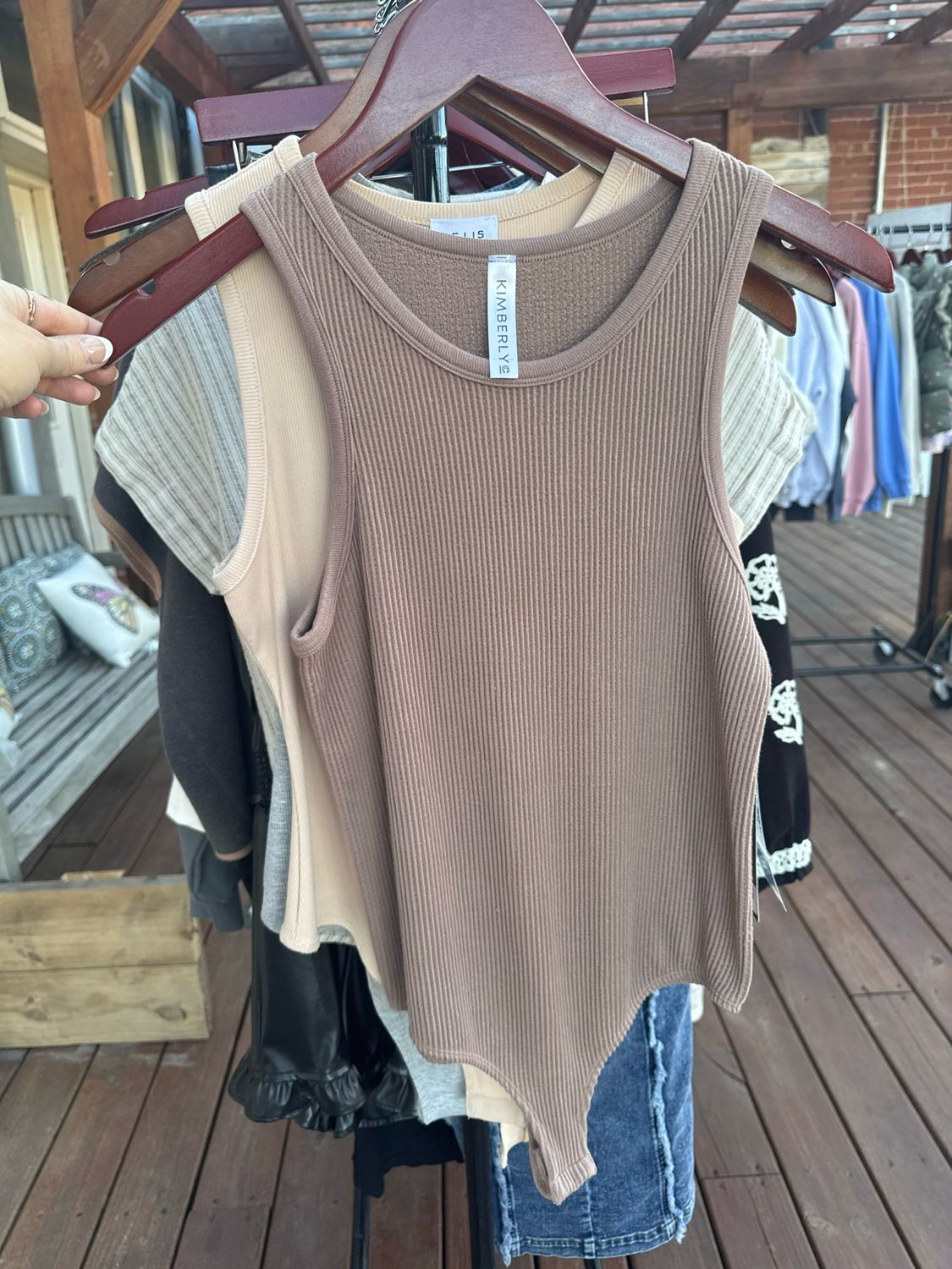 ESSENTIAL BODYSUIT TAUPE