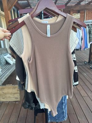 ESSENTIAL BODYSUIT TAUPE