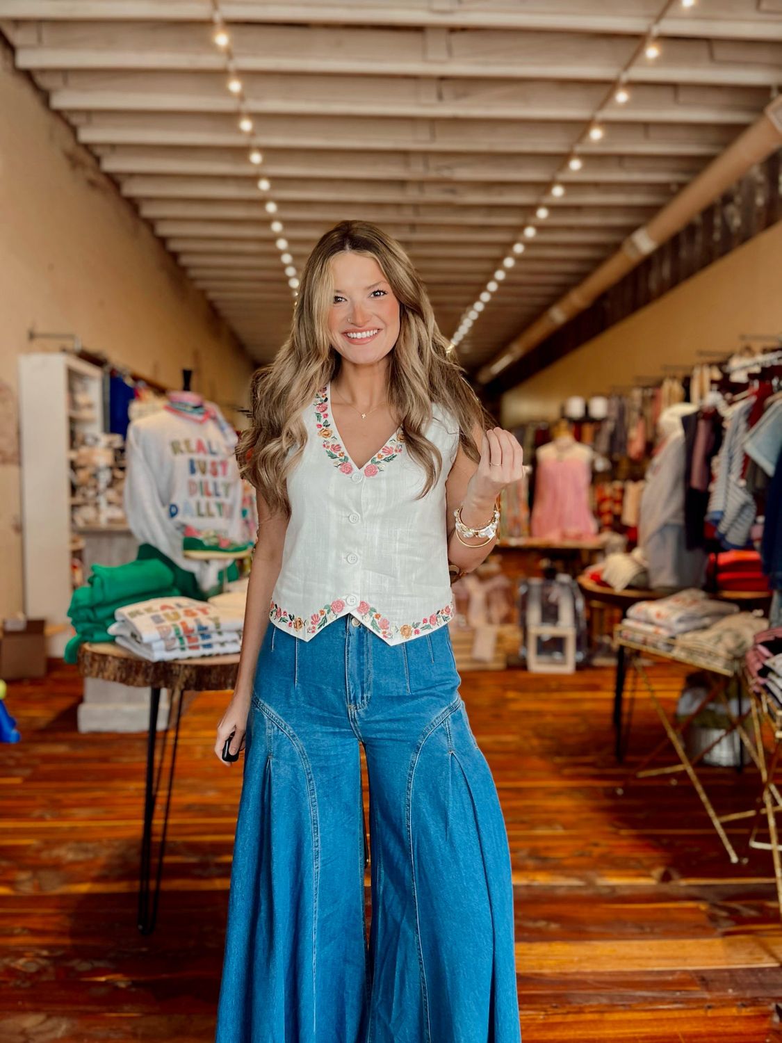 FLORAL EMBROIDERY VEST