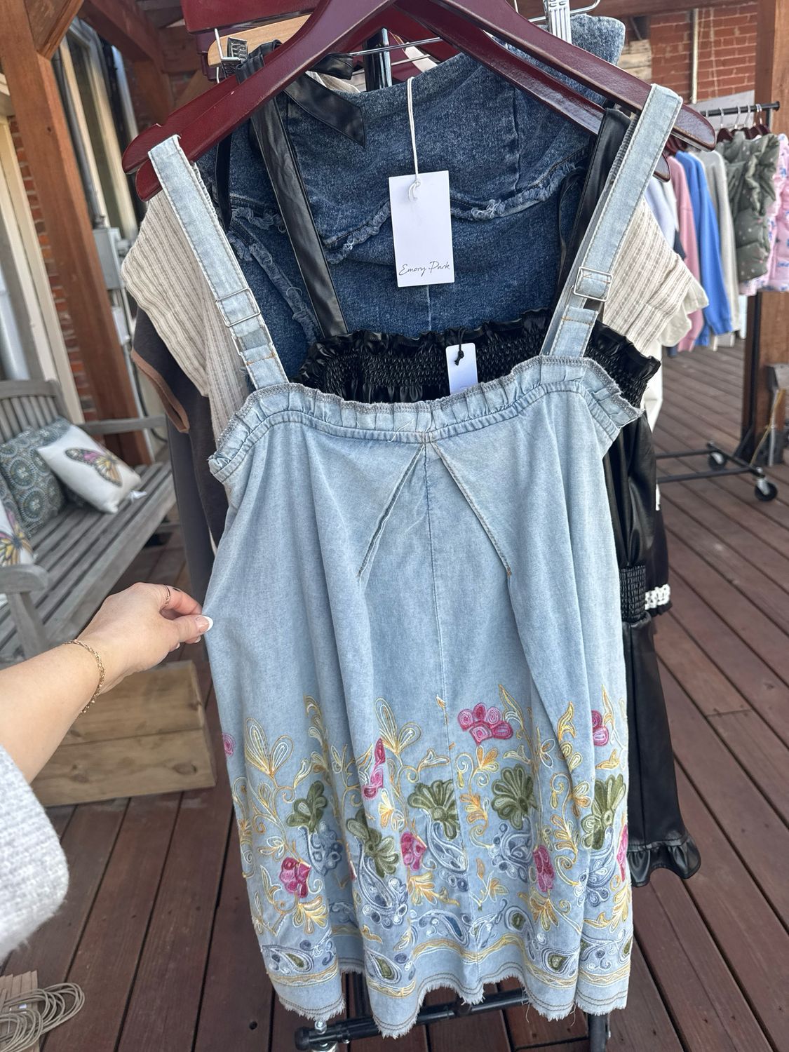 FLORAL DENIM