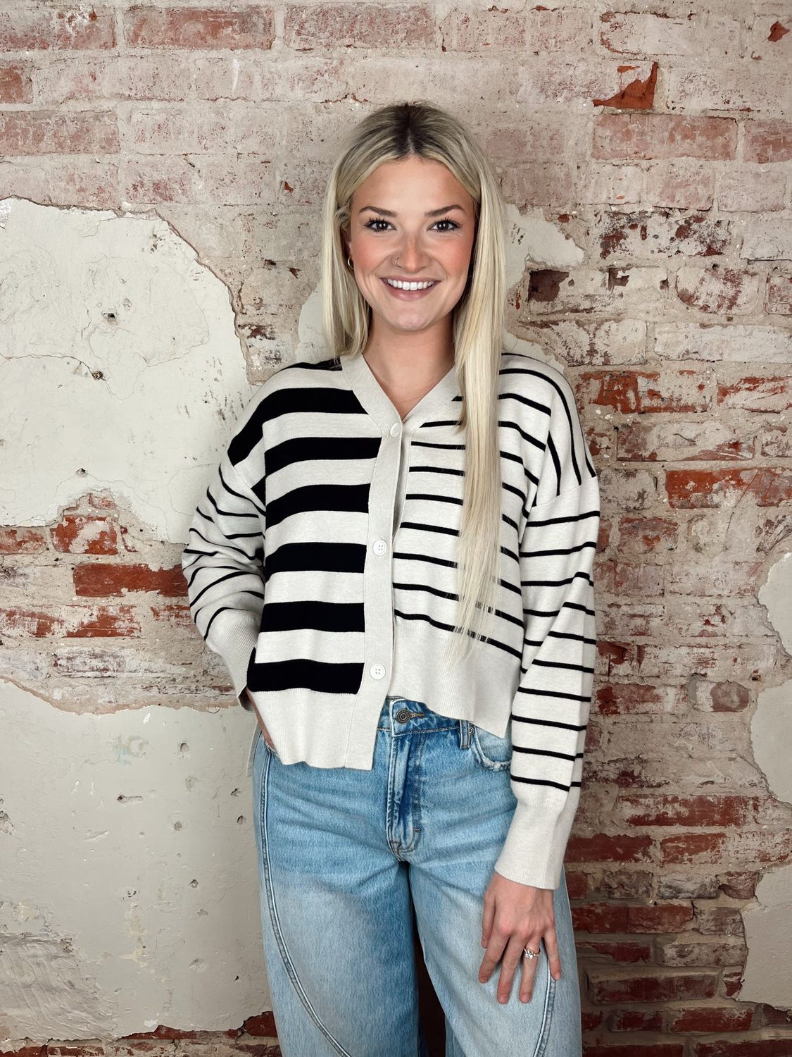 CONTRAST STRIPED CARDIGAN