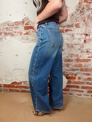 BAGGY SIDE STUDS