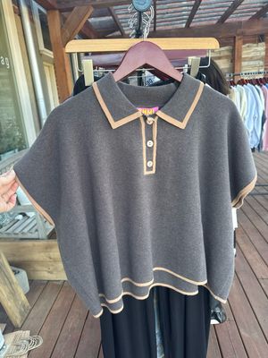 SS COLLARED TOP