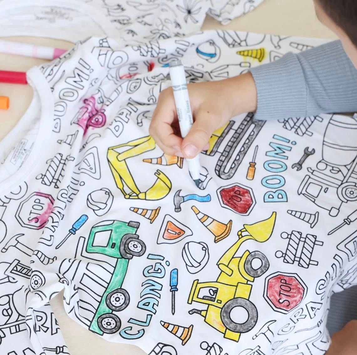 COLORABLE SET