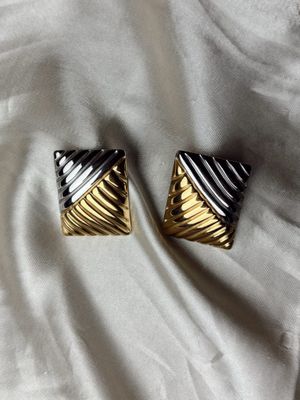 VICTORIA EARRINGS