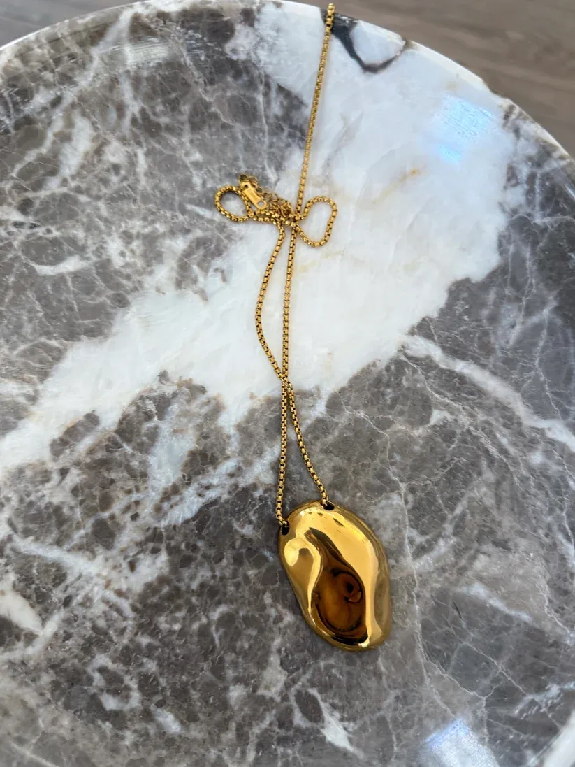 RILEY NECKLACE