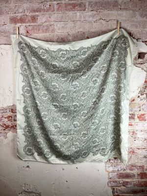 GREY + CREAM WILD RAG