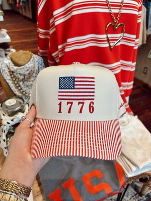 1776 AMERICAN FLAG TRUCKER