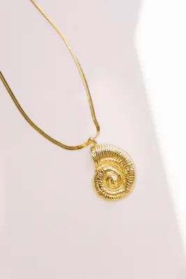 HIGH TIDE SHELL NECKLACE