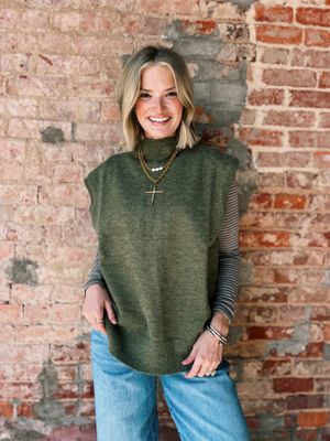OLIVE SWEATER VEST