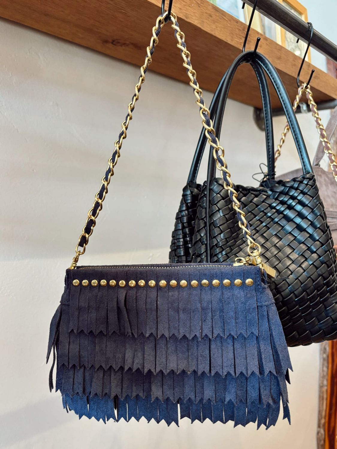 VASSEL FRINGE CLUTCH