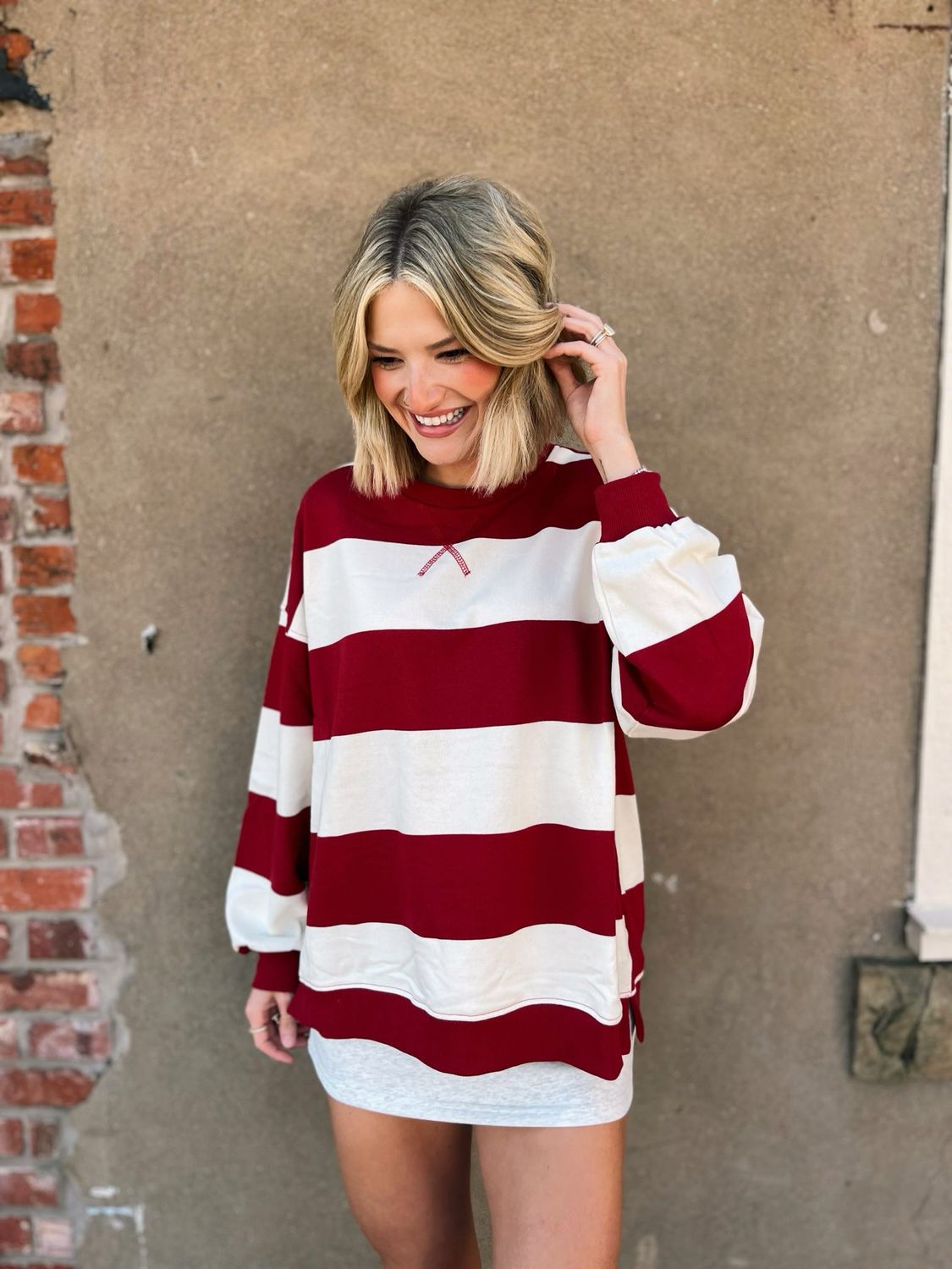 WIDE STRIPE CREW NECK