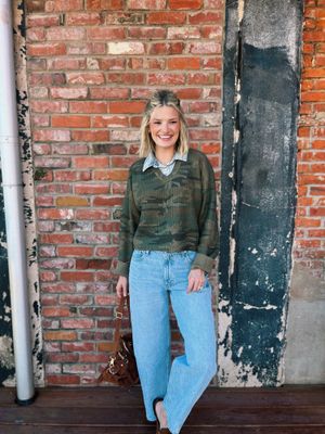 DENIM COLLAR SWEATER
