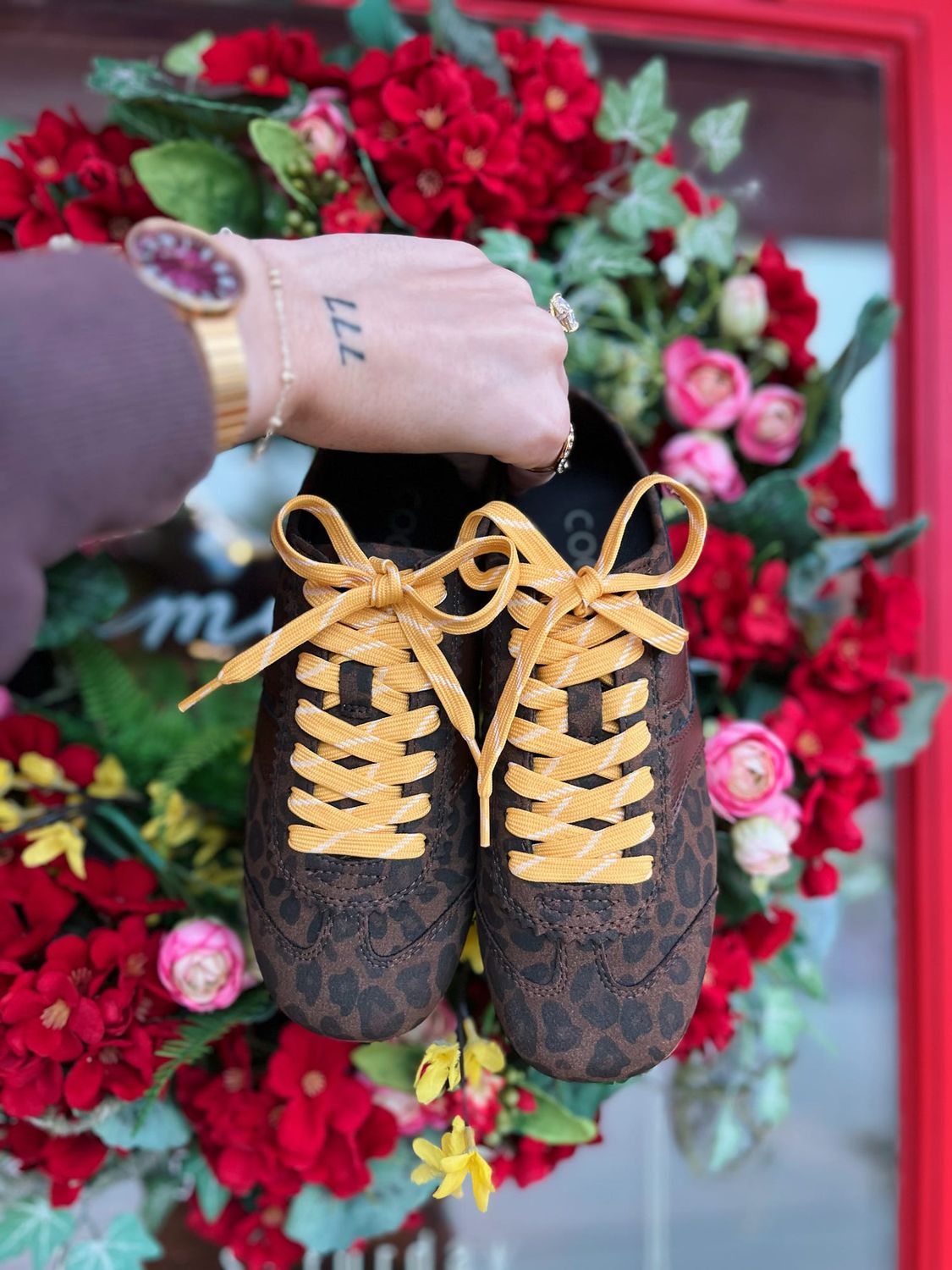 SLOANE SNEAKER