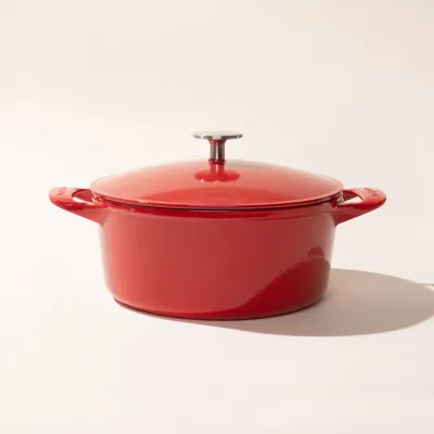 MADE IN Round Dutch Oven  5.5 QT. 