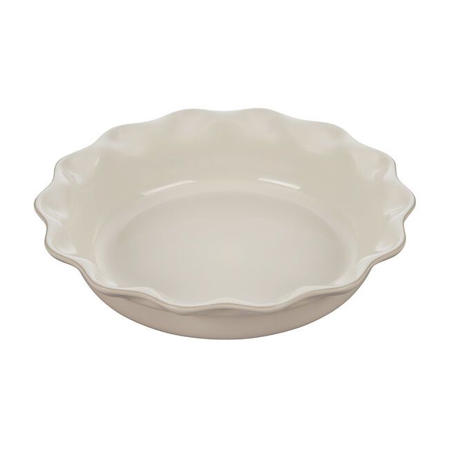 Le Creuset Heritage Pie Dish, Color: Meringue, Size: 9&quot;